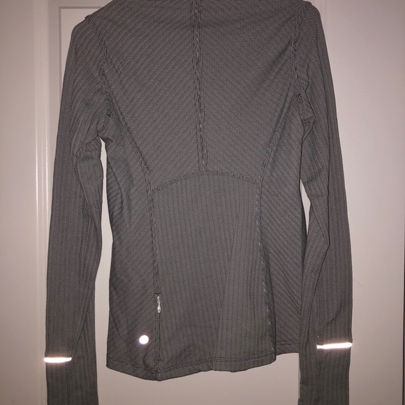 Lululemon sweater - Picture 6 of 7